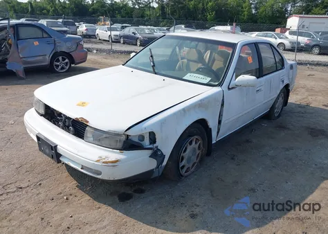1993 Nissan Maxima Gxe из США, поврежденный, VIN JN1HJ01F2PT074762